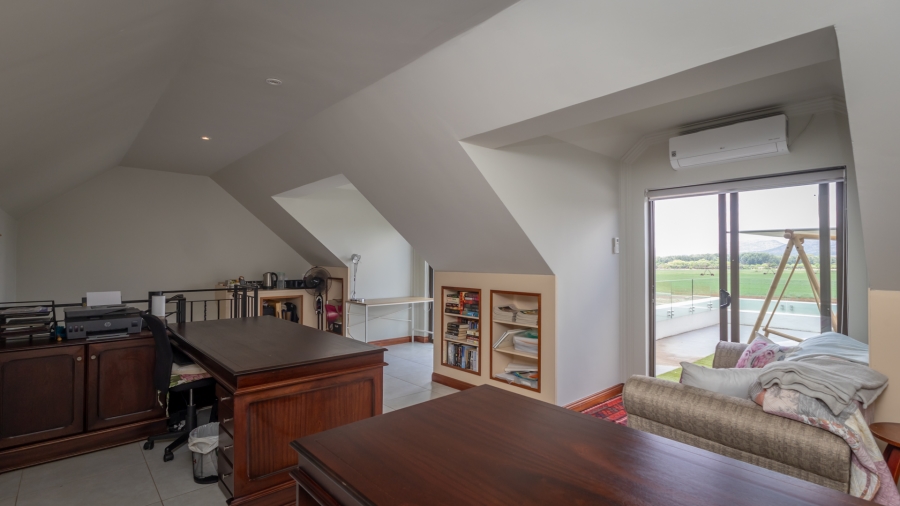 3 Bedroom Property for Sale in The Coves North West